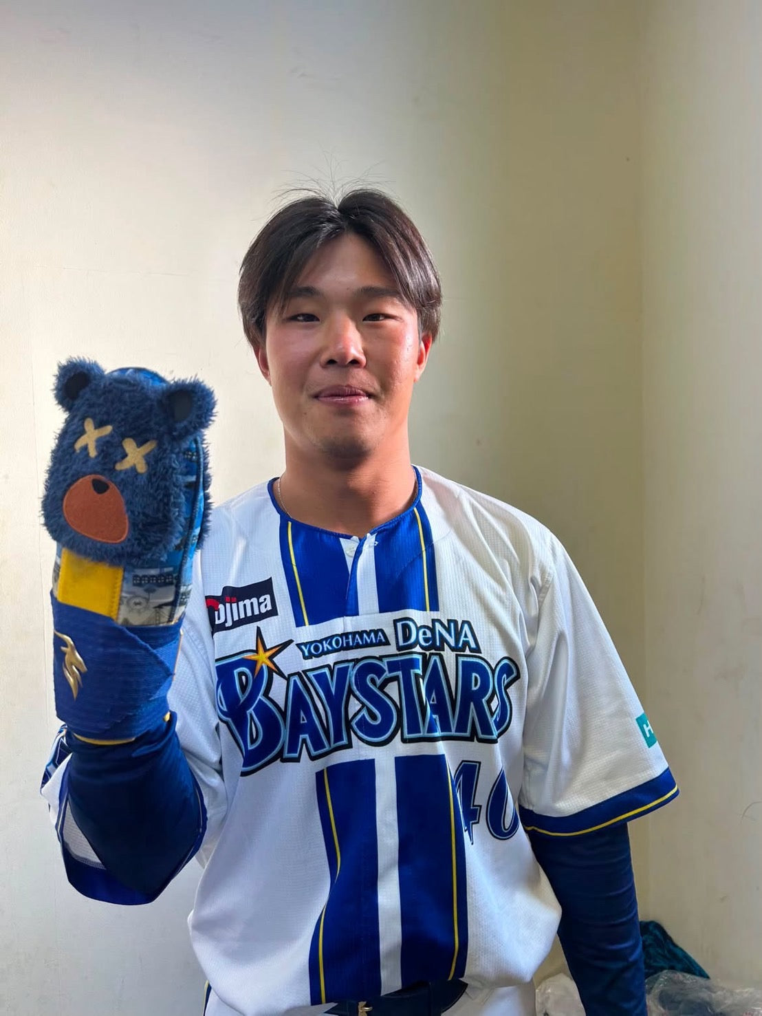 横浜DeNAベイスターズ・井上朋也選手がGOAT'Dスライディングミットを使用｜NPB着用事例